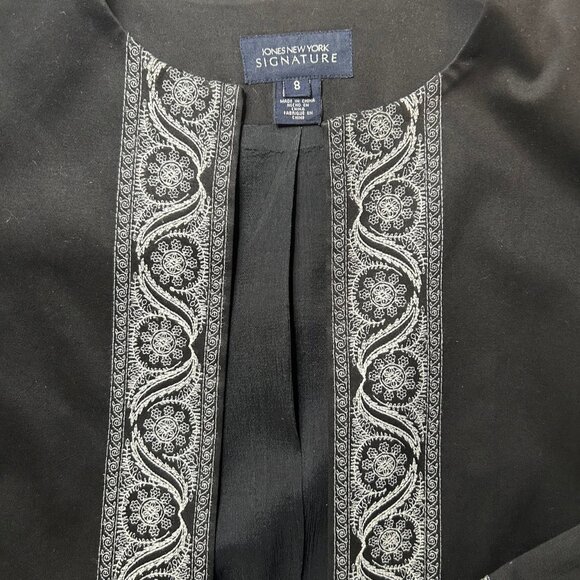 Jones NY Signature elegant black jacket w/ white embroidered trim - Picture 2 of 9